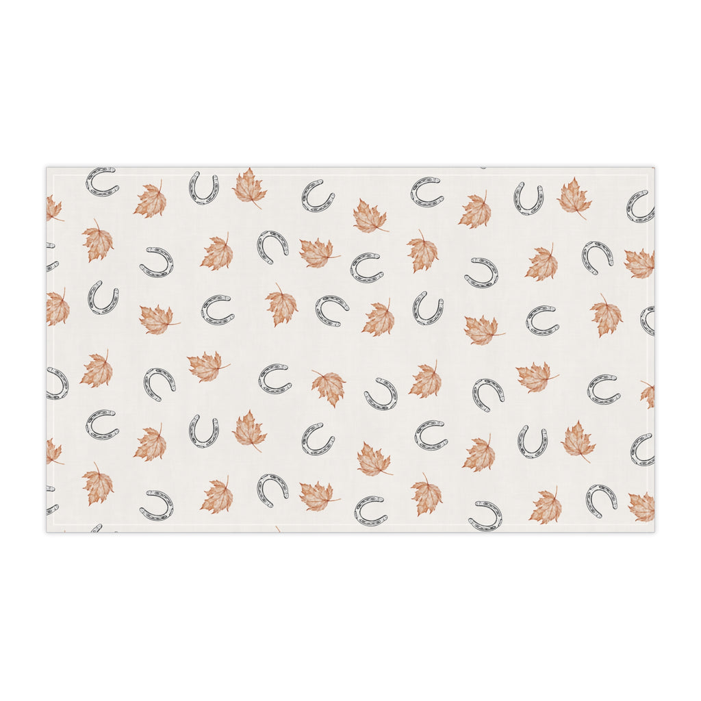 Fall leaves and horseshoes Autumn-Inspired Tea Towels, Cozy Kitchen Decor, Farmhouse Style, Gift for Homeowners, Ideal for Fall Cooking